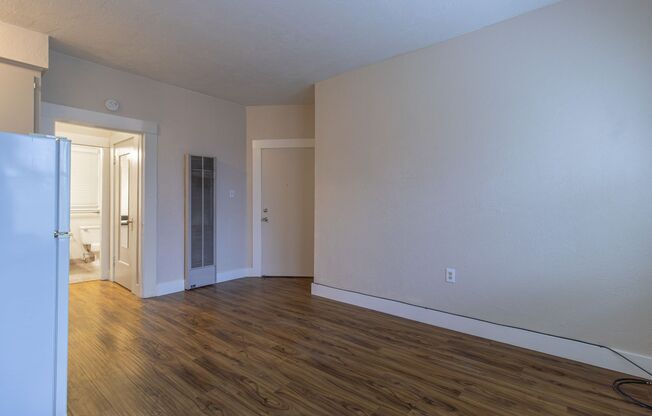 1 bed, 1 bath, 400 sqft, $1,450, Unit 4500-3