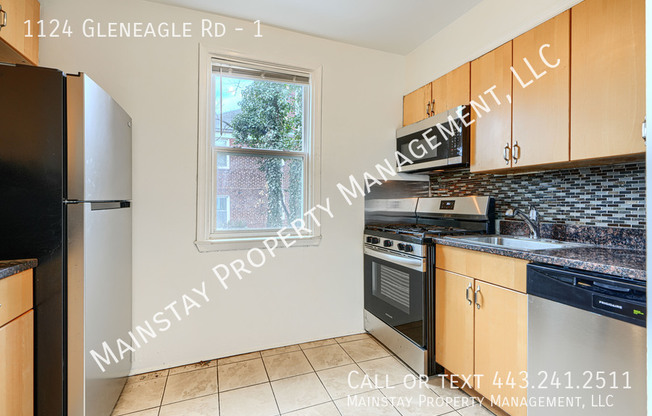 1124 GLENEAGLE RD