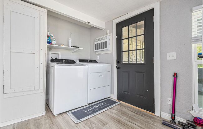 Beautifully updated 3-bed, 2-bath home in Rowlett (Garland ISD)!