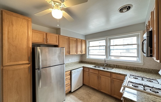 8219 221 KEATING