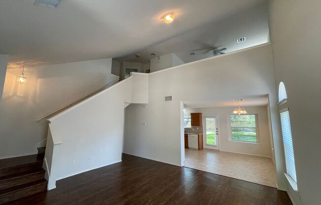 - MASTER BEDROOM DOWNSTAIRS - WASHER DRYER REFRIGERATOR INCLUDED- COME SEE