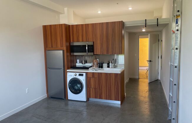 Studio, 1 bath, 329 sqft, $1,625, Unit 26-Bedroom2