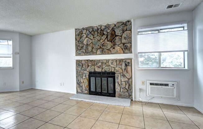 2 bed 1 bath Condo in Victoria Crossing II