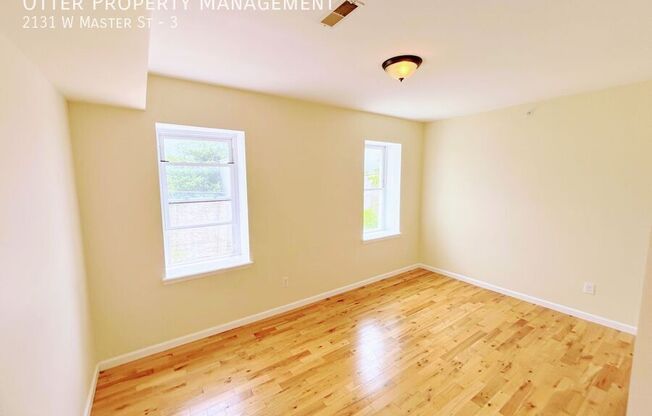 2131 W MASTER ST