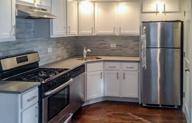 2 beds, 1.5 baths, 1,545 sqft, $3,950, Unit 1210WR-1
