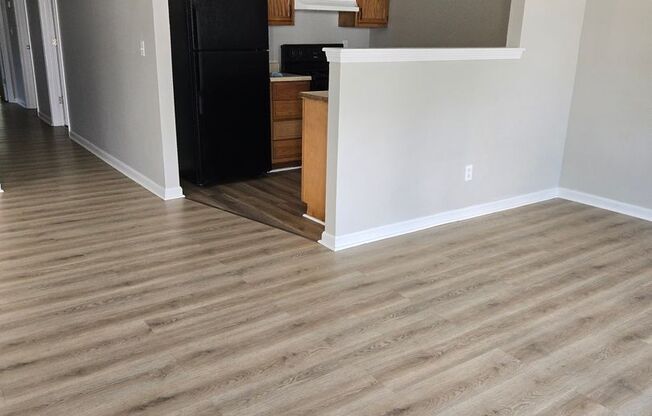 Beautiful 3 Bedroom, 1.5 Bathroom House in the Portland Neighborhood. Section 8 Welcome!