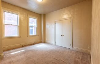 1 bed, 1 bath, $925, Unit Apt 4