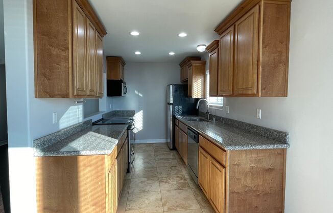 2 beds, 2 baths, $3,095, Unit Unit 301