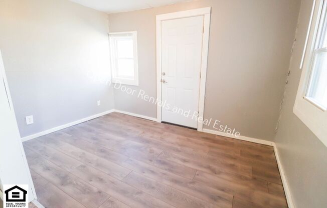354 W 9th st