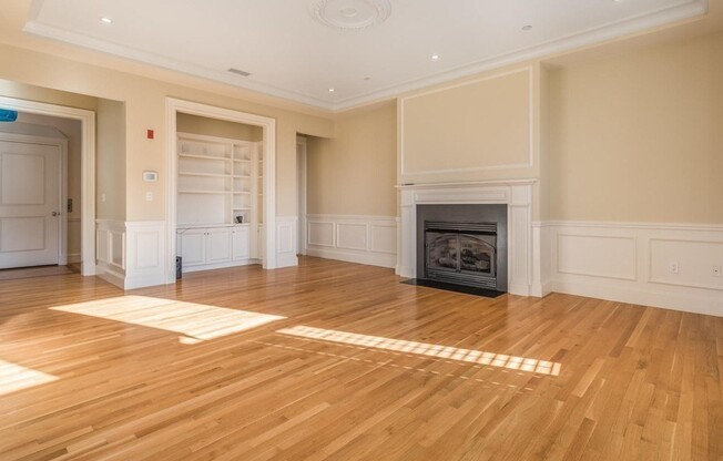 419 COMMONWEALTH AVE