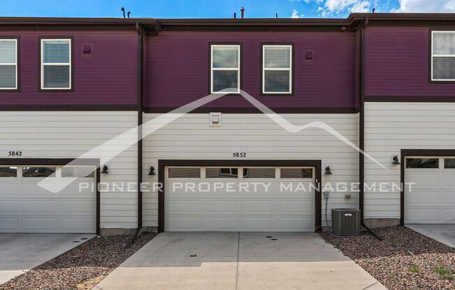 3 beds, 2.5 baths, $2,450