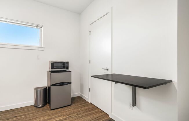 Studio, 1 bath, 178 sqft, $795, Unit A8