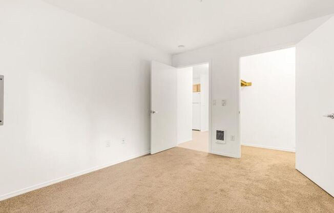 1 bed, 1 bath, 547 sqft, $1,350, Unit 32