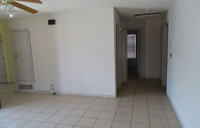 3 beds, 1.5 baths, $1,295