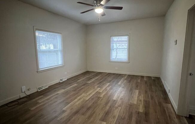 3 beds, 1 bath, $1,350