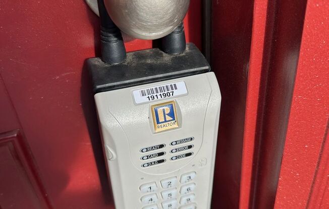 Beautiful NEW BUILT 2 Bedroom 2 Bath Townhouse!!! Property Won't Last Long!!!