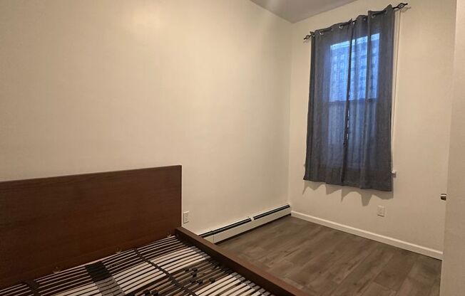 2 beds, 1 bath, $1,800, Unit 1 FL