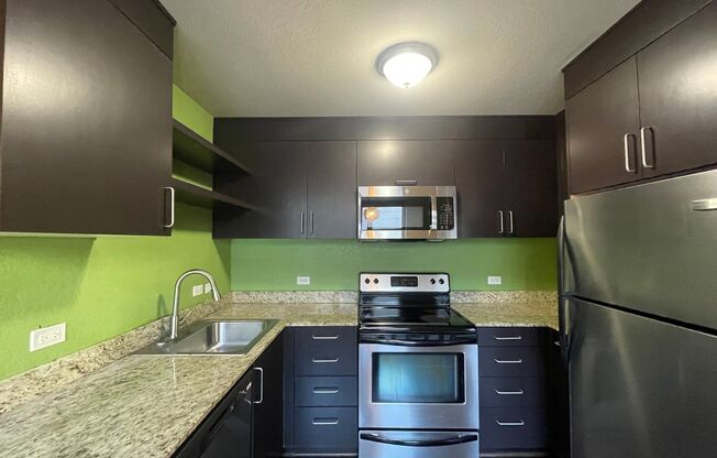 2 beds, 2 baths, $1,895, Unit APARTMENT 3D