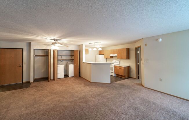 2 beds, 2 baths, 1,148 sqft, $1,495, Unit 3402110