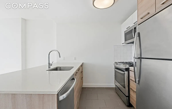 626 FLATBUSH AVE