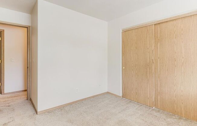 3 beds, 2 baths, 1,018 sqft, $1,995, Unit 10