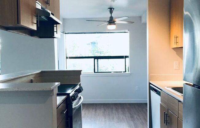 2 beds, 1 bath, 787 sqft, $1,945, Unit 205