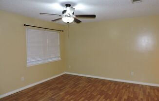 3 beds, 2 baths, $1,450