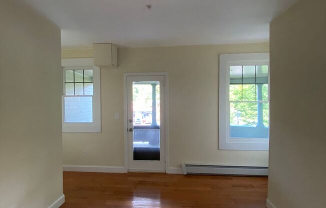 2 beds, 1 bath, 800 sqft, $1,500, Unit 293 #101