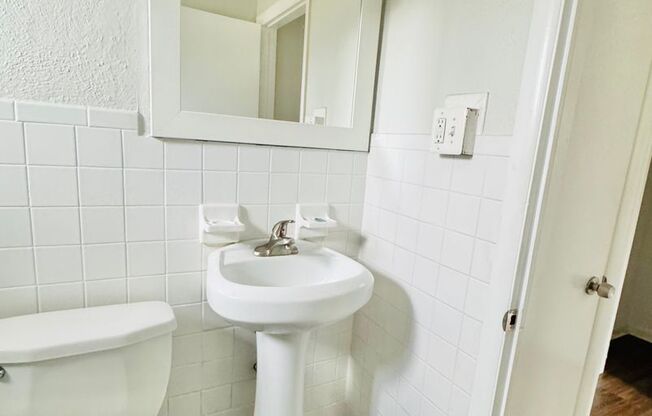 1 bed, 1 bath, $1,250, Unit 3A