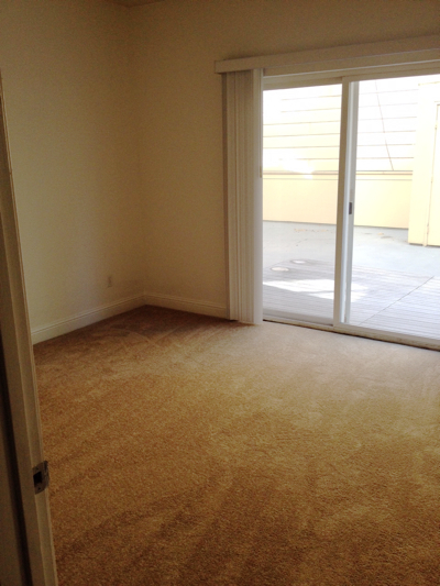 2 beds, 1 bath, $2,900, Unit 07