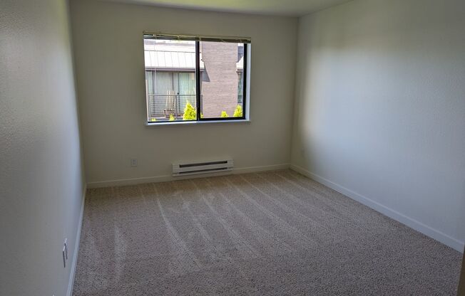 2 beds, 1 bath, 810 sqft, $1,995, Unit C303