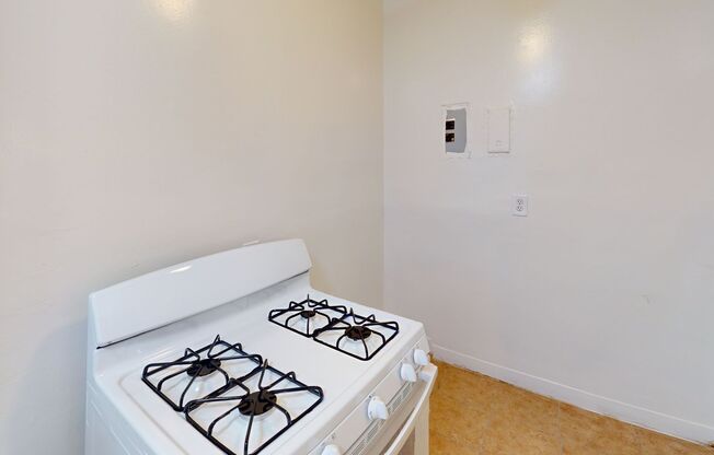 Studio, 1 bath, 400 sqft, $1,250