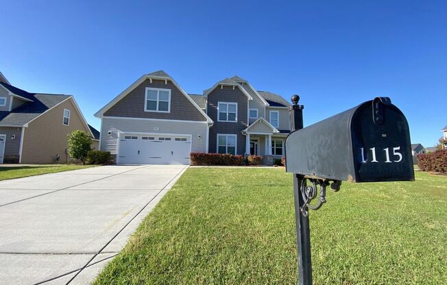 BEAUTIFUL HOME IN PATRIOT PARK!