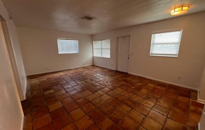 1609 S Federal Hwy Lake Worth, FL 33460