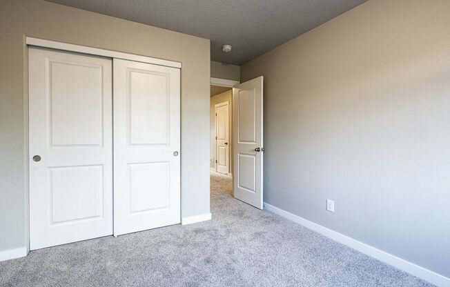 3 beds, 2.5 baths, 1,650 sqft, $2,490, Unit E-119