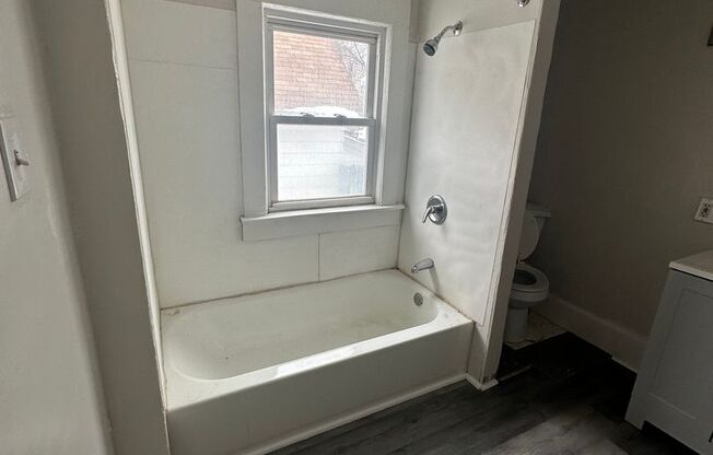 3bd Single Family Akron Cash Pay