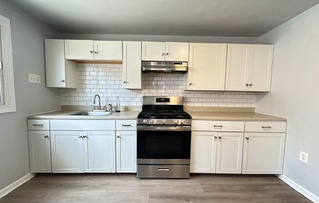 Newly Renovated 3 Bedroom and 1 Bathroom Townhouse Available NOW