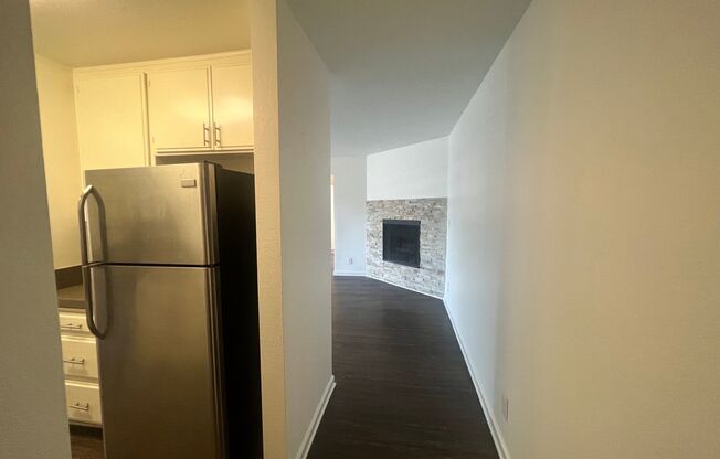 2 beds, 2 baths, 901 sqft, $2,345, Unit 101