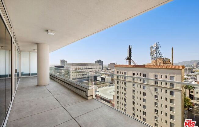 1 bed, 2 baths, 1,510 sqft, $6,995, Unit 12I