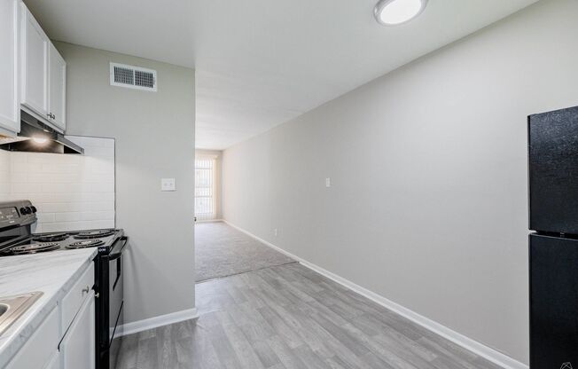 Monteleone: Fully renovated apartments on Briarcliff Road; Emory Cliff Shuttle; 1 month free!!!