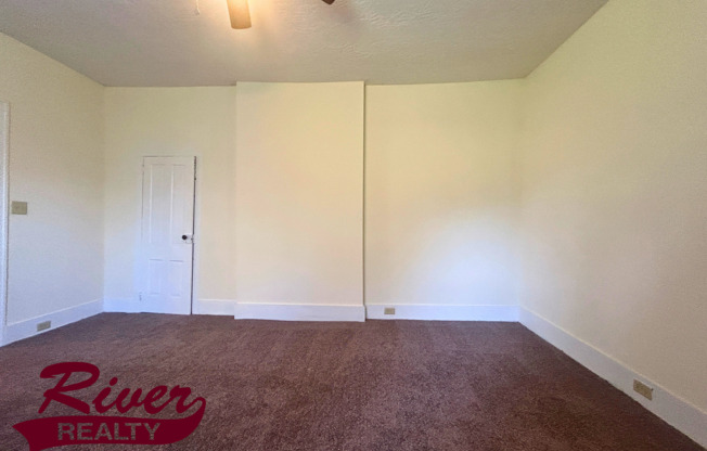 2 beds, 1.5 baths, 1,306 sqft, $900, Unit 25 Curry St
