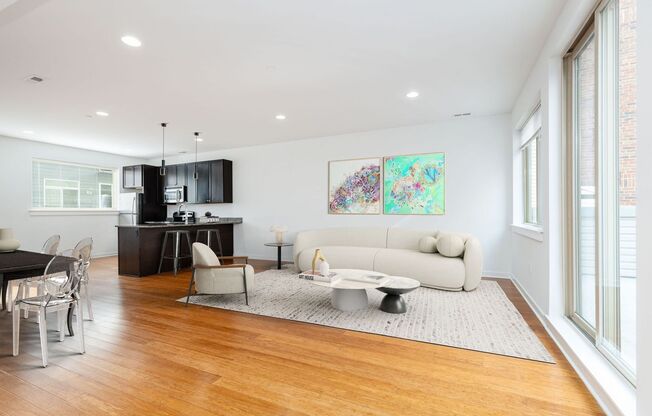 3 beds, 2 baths, 1,520 sqft, $2,653, Unit 206