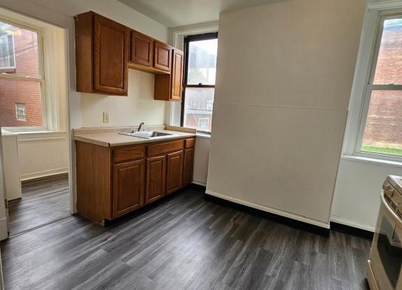 544 BESSEMER AVE