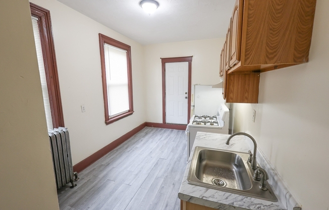 1 bed, 1 bath, 700 sqft, $2,450, Unit 2