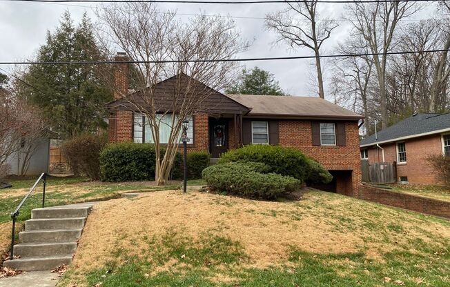 Magnificent 3 Bedroom Single Family Home in Silver Spring!