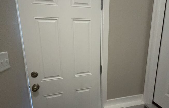 Updated 1 Bed 1 Bath Apartment