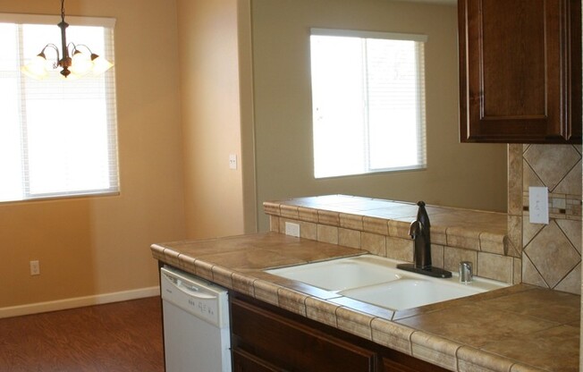 3 beds, 2 baths, $2,200