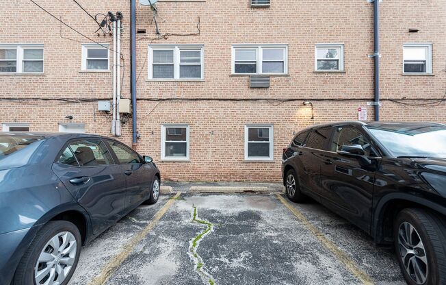 2 beds, 1 bath, $1,795, Unit Apt #3B