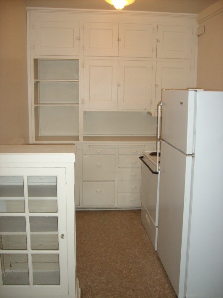 Studio, 1 bath, 465 sqft, $950, Unit 109
