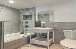 50 W 97th St